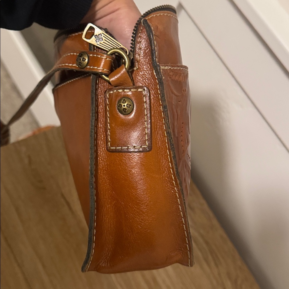 Patricia Nash Brown Tooled Leather Crossbody Bag - Picture 13 of 16